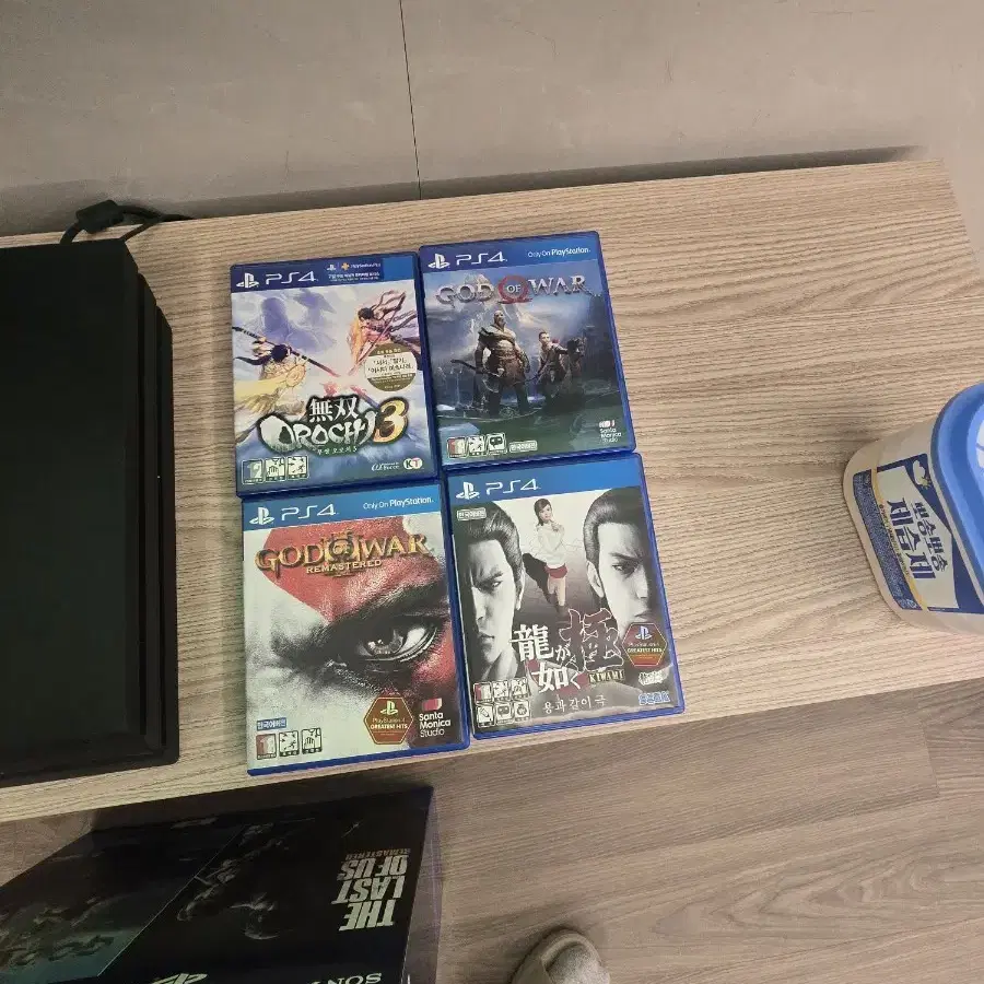 ps4 프로 판매합니다