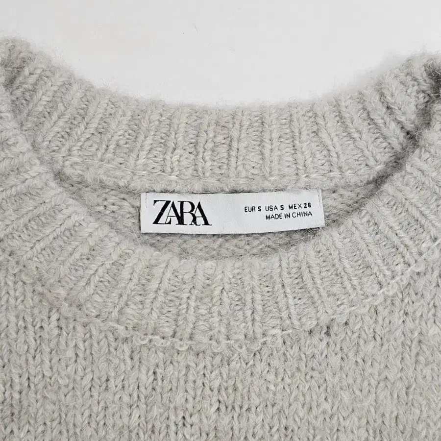 ZARA 자라 크롭 니트  /  여 S