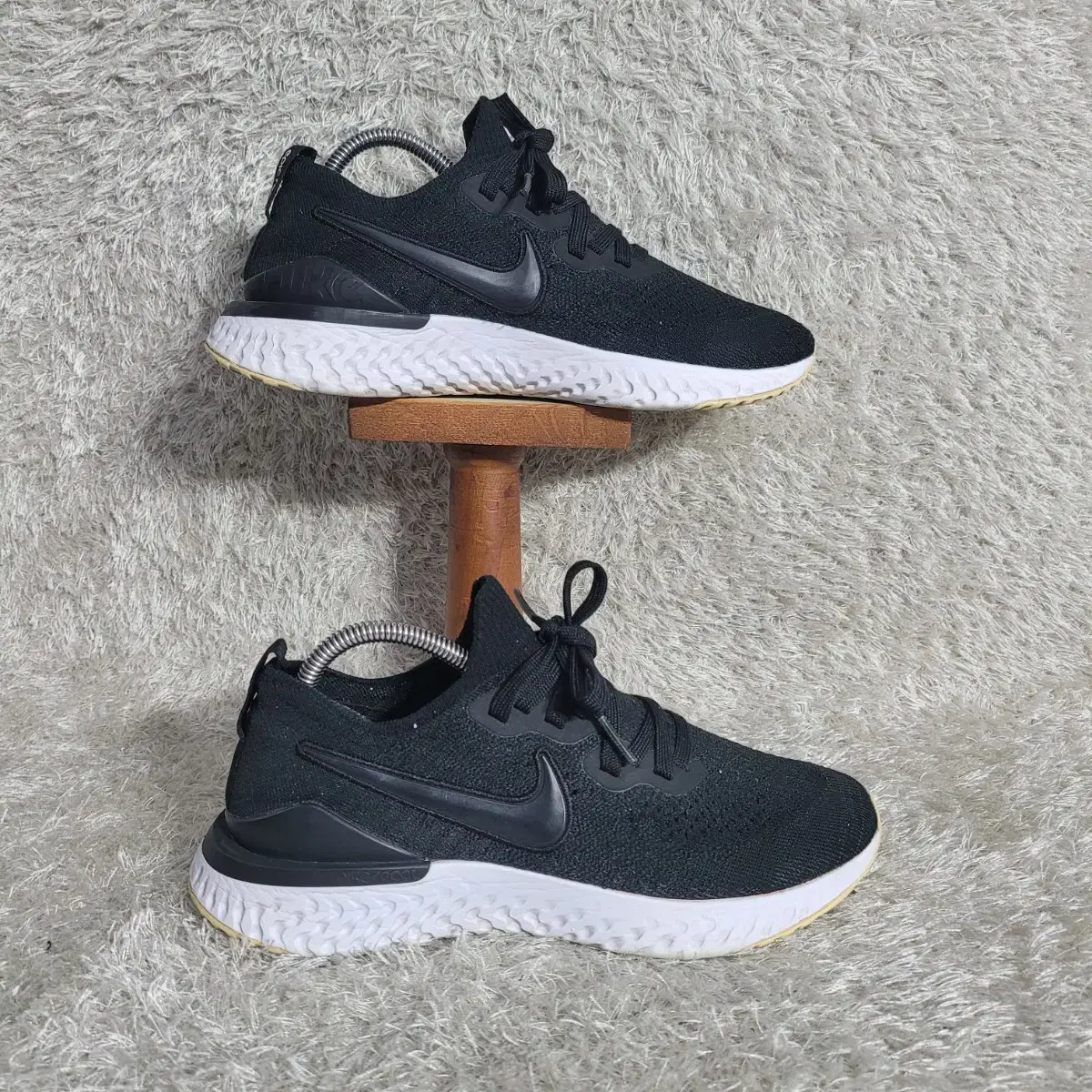 GuessChanChanMan 240 Nike Epic React Flyknit 2 Running Shoes