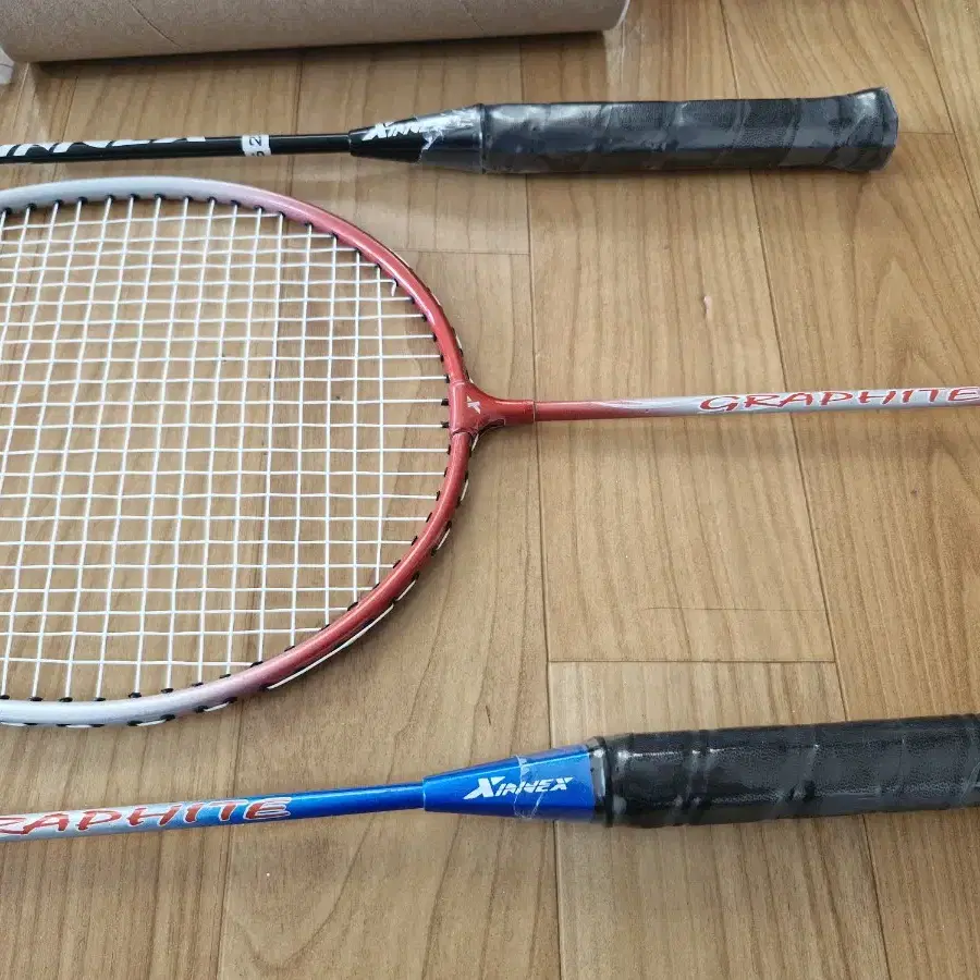 xinnex graphite 배드민턴 라켓 3개 + YONEX 스포츠 가