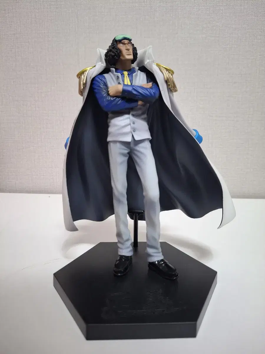 ONEPIECE Navy Captain Aokiji Figure