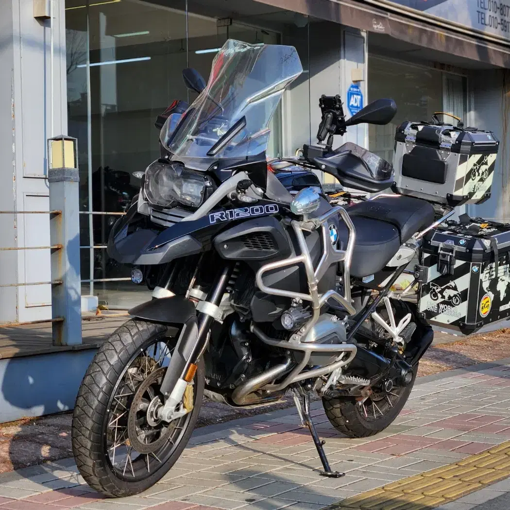 2018년식 BMW R1200GS 어드벤쳐 삼박스 상태좋은차량 입니다.