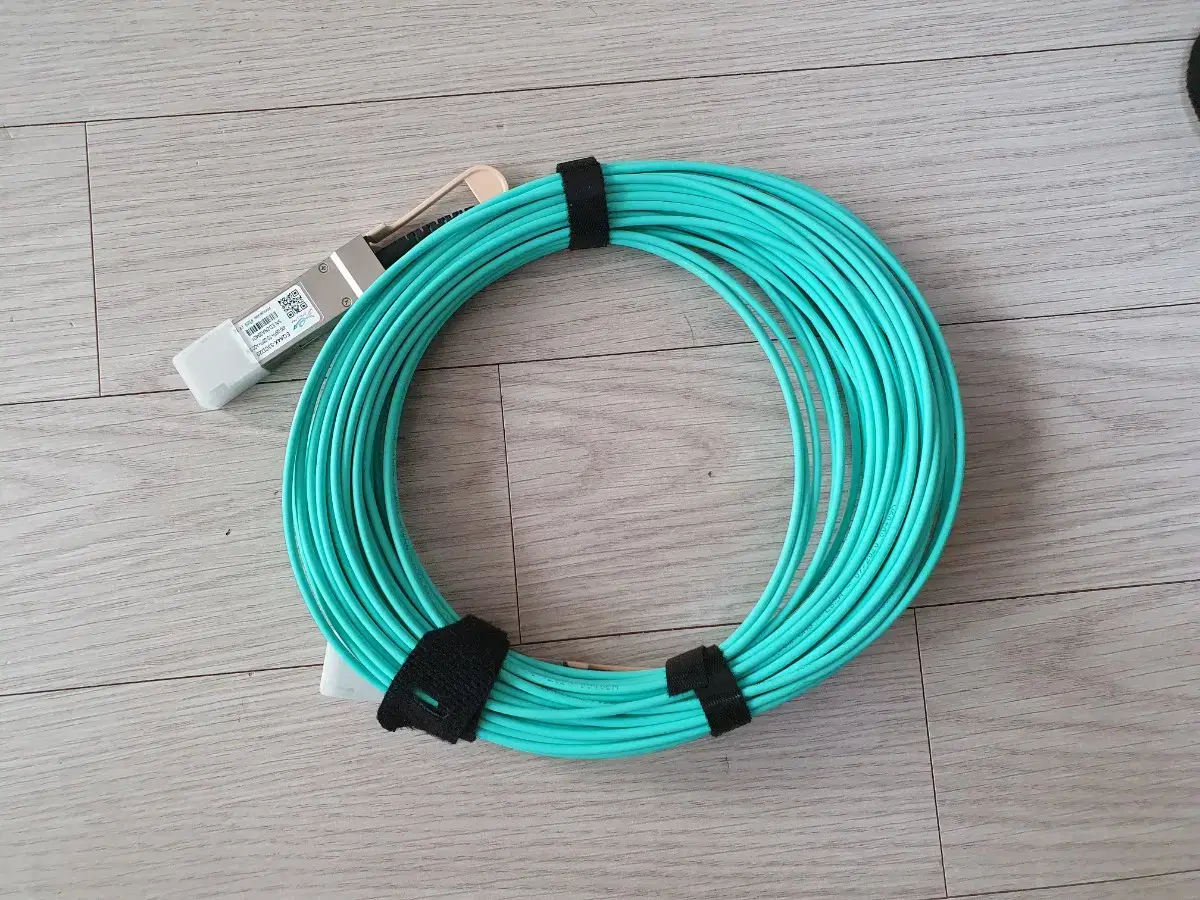 ETU-Link 40G QSFP+ 20M AOC 케이블 ( 중고 )