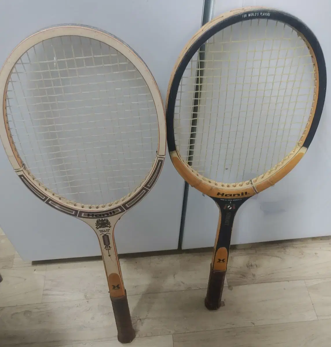 Han and Han Wood Tennis Racket (see article) <북수원>