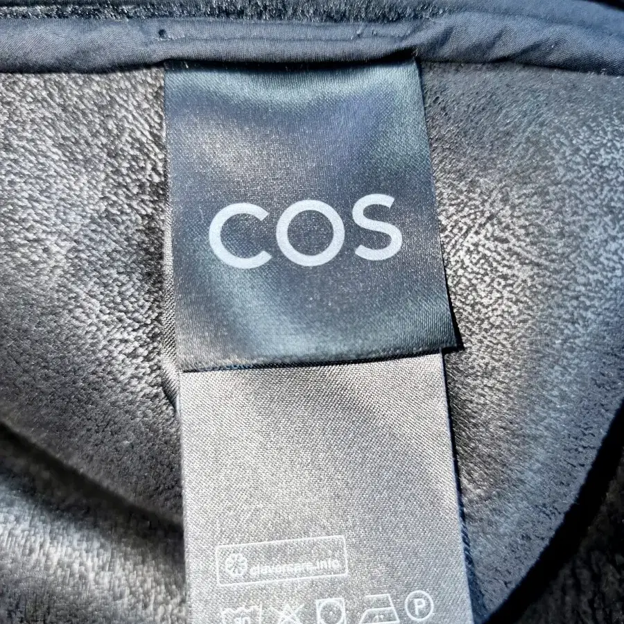 COS 플리스 자켓