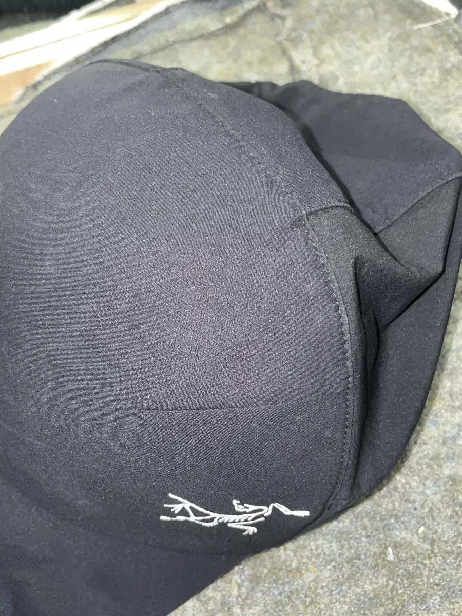 Arcteryx calvus cap black