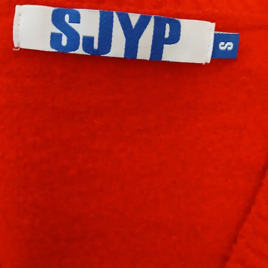 sjyp 레드니트