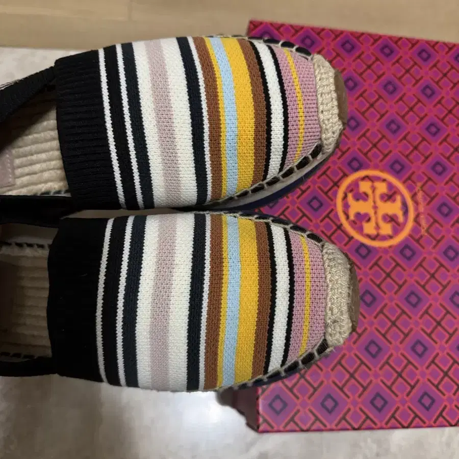 Tory Burch 토리버치 에스파듀 슬립온!!