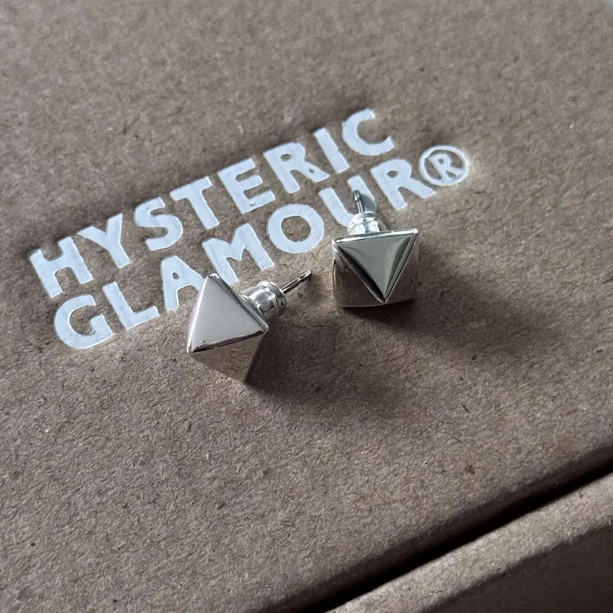 HYSTERIC GLAMOUR 스타즈 피어스