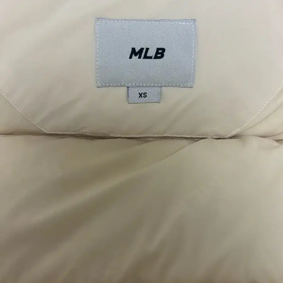 급처) 엠엘비 MLB 숏 패딩 크림