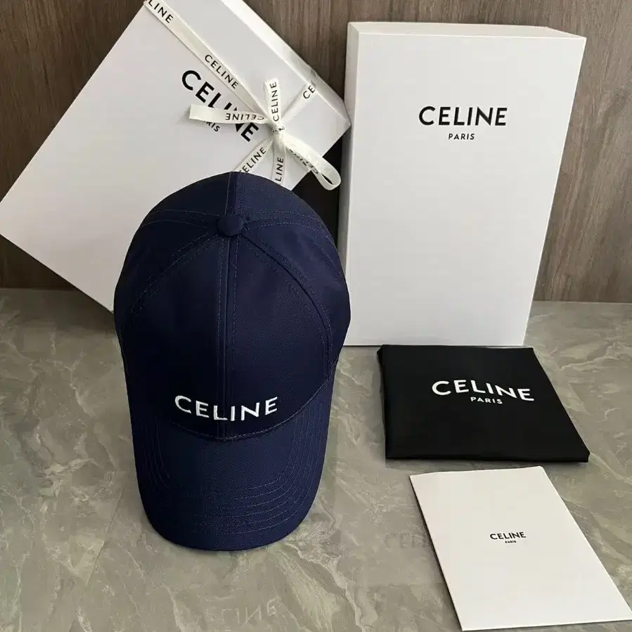 Celine야구 모자L