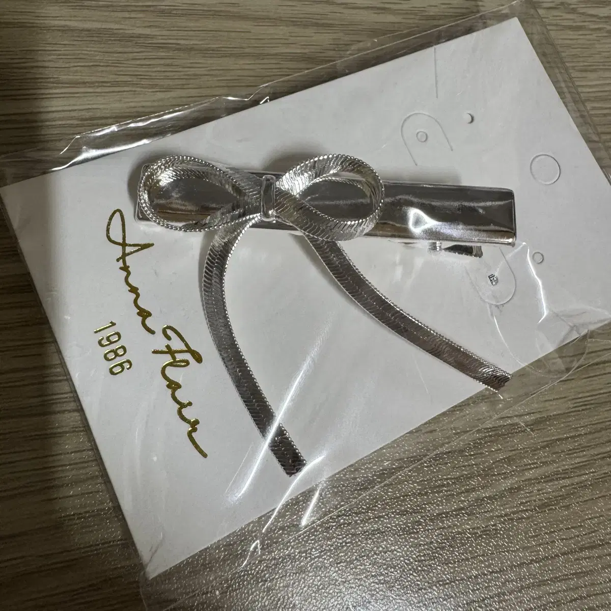 애나플레어1986 SILVER SNAKE RIBBON HAIR CLIP