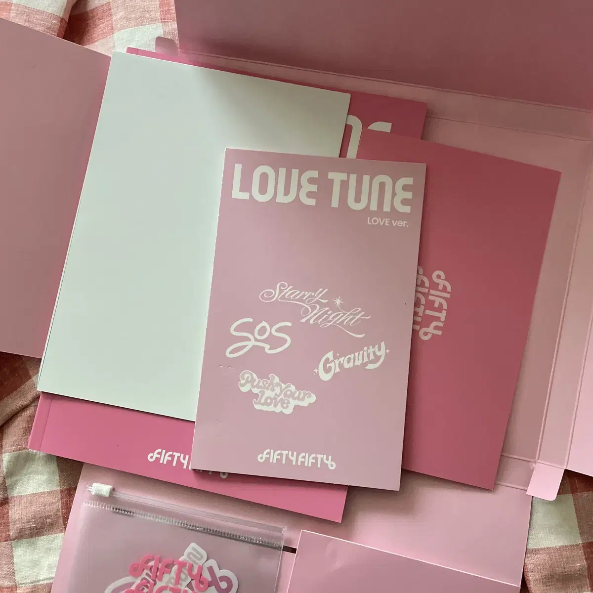 피프티피프티 친필 사인 앨범, love tune, love ver(비매)