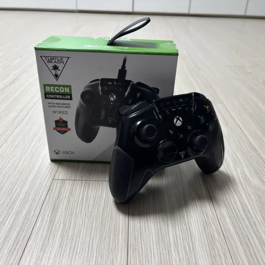 Xbox 피파 게임패드 터틀비치 판매합니다(새제품)