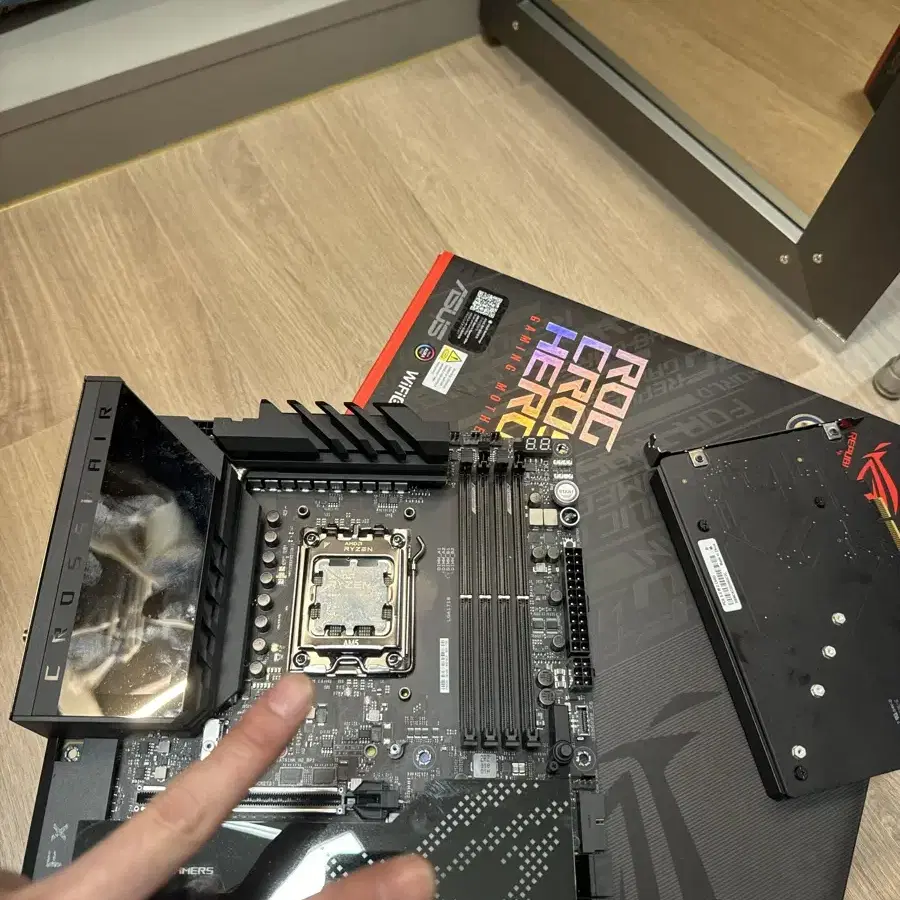 asus crosshair x670e hreo 메인보드 팝니다