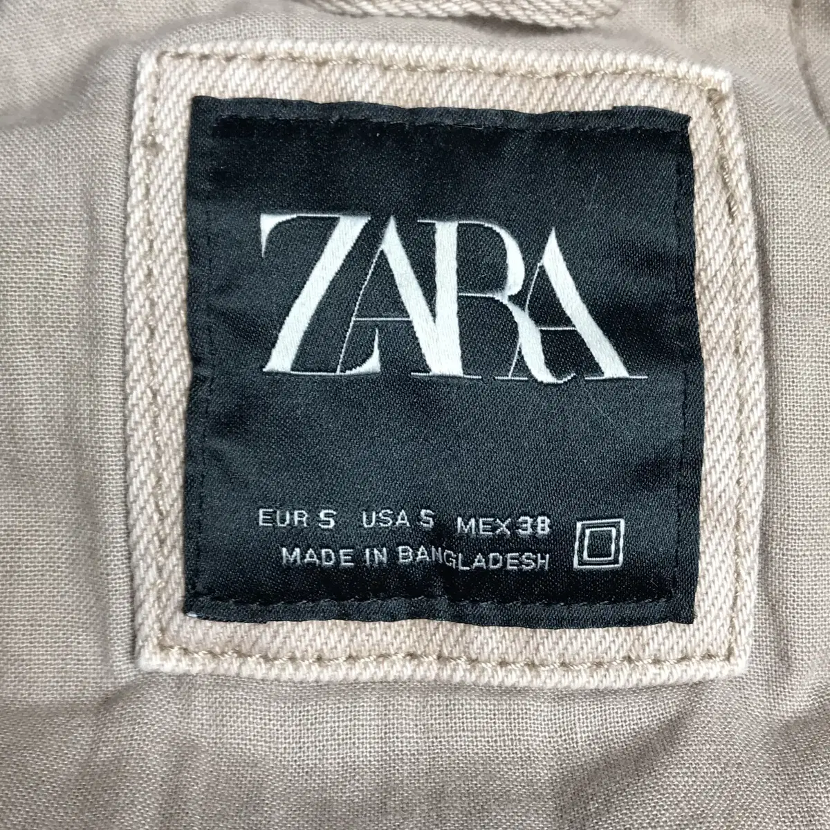 자라 ZARA 콘트라스트 칼라 점퍼 남성S