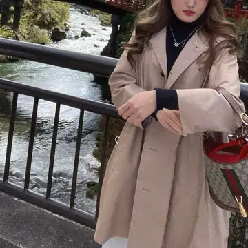 한국 (MilkCocoa) | 후드 부착 트렌치코트