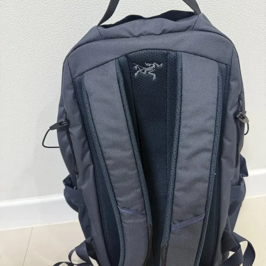 아크테릭스 Mantis 26 Backpack Black Sapphire