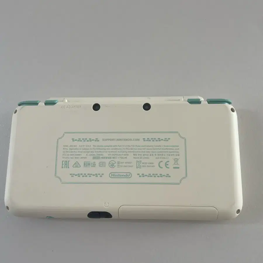 닌텐도 3DS/2DS XL 튀동숲 에디션