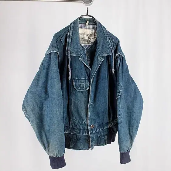 BLUE CASUAL VTG DENIM JACKET