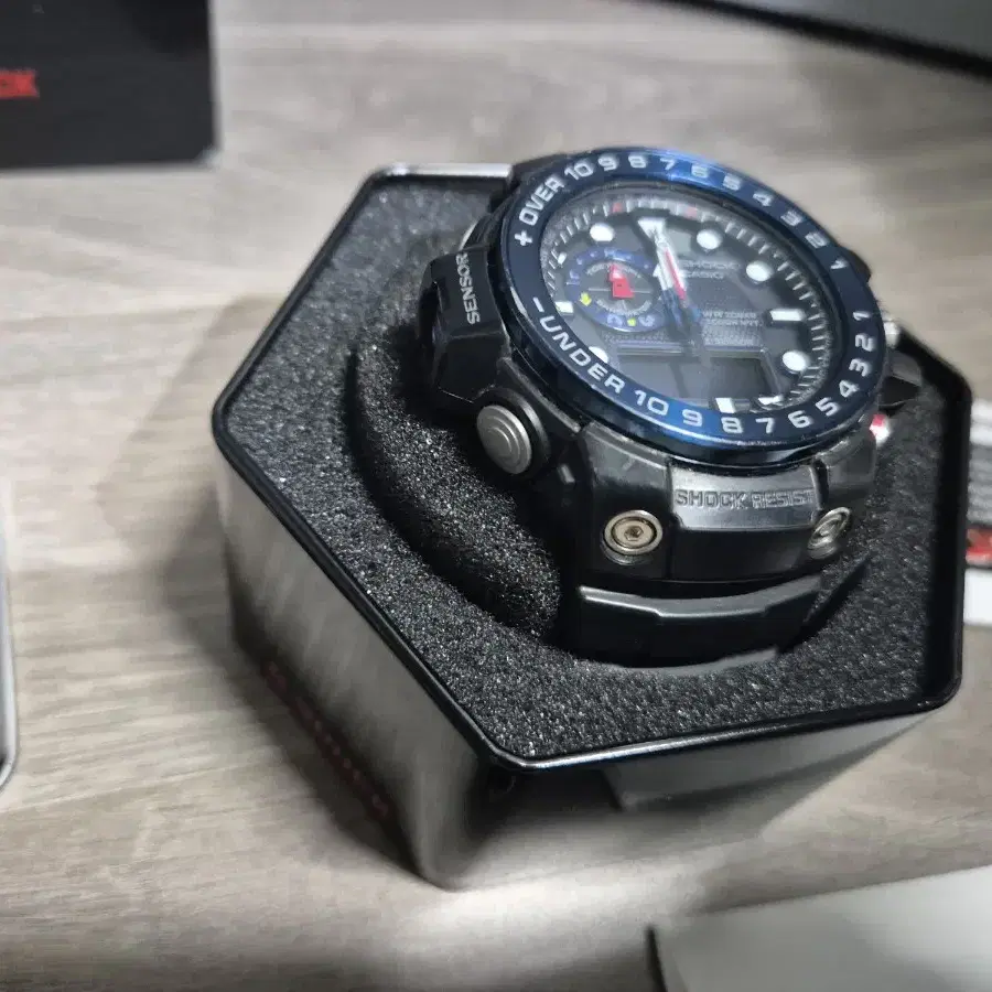 지샥 걸프마스터 gshock GWN-1000B-1B 풀박스 판매합니다