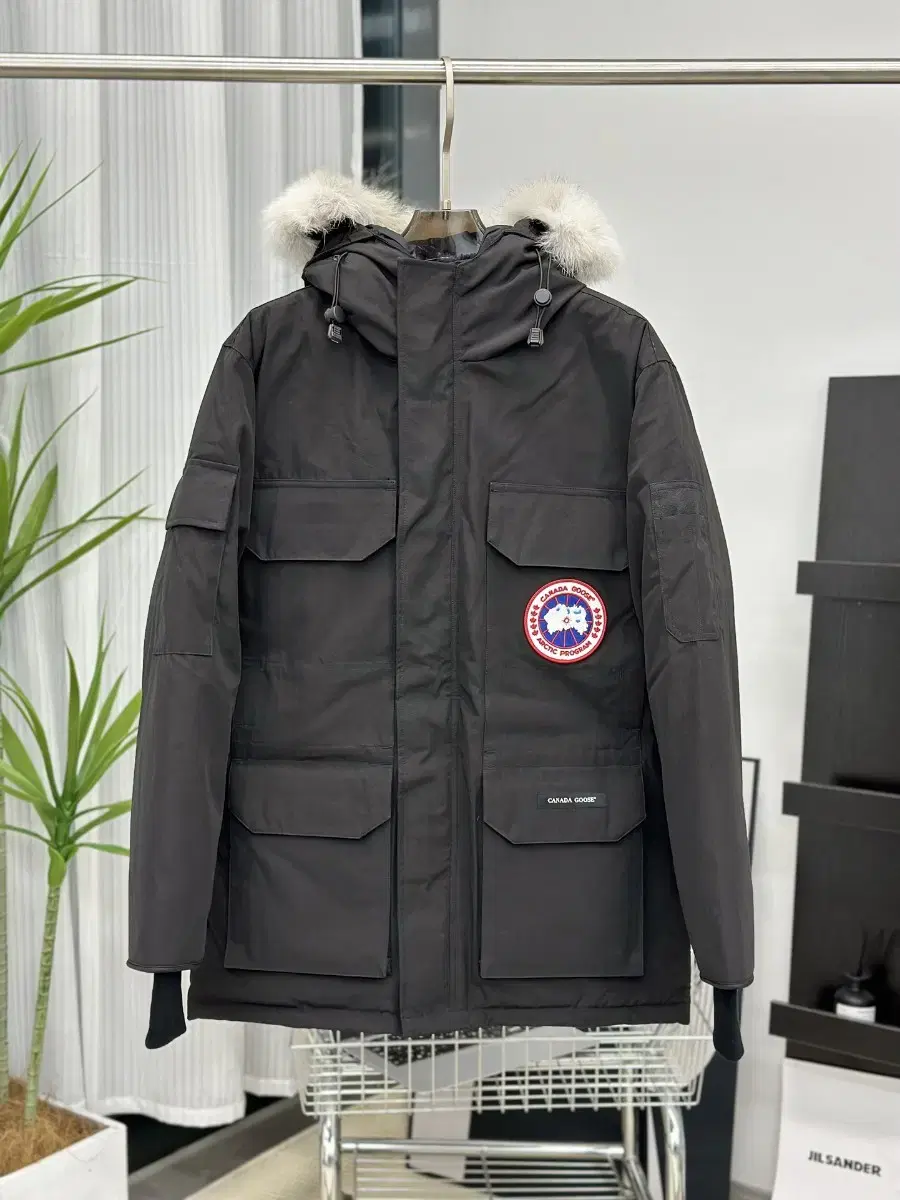 canada goose 패딩