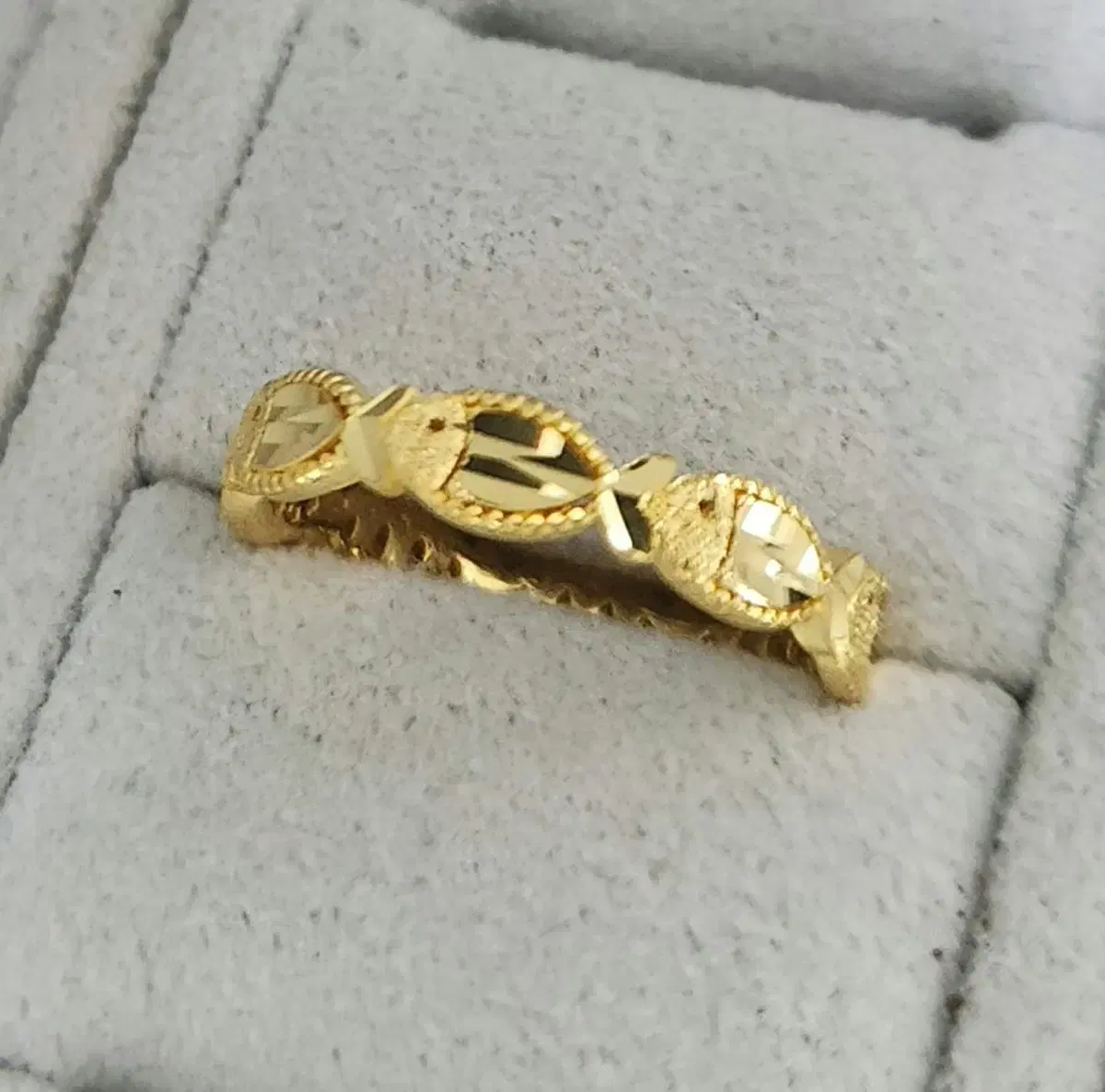 24K Solid Gold 1 Keum Fish Hit and Run Ring