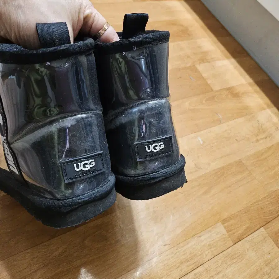 UGG 양털 부츠 7.5