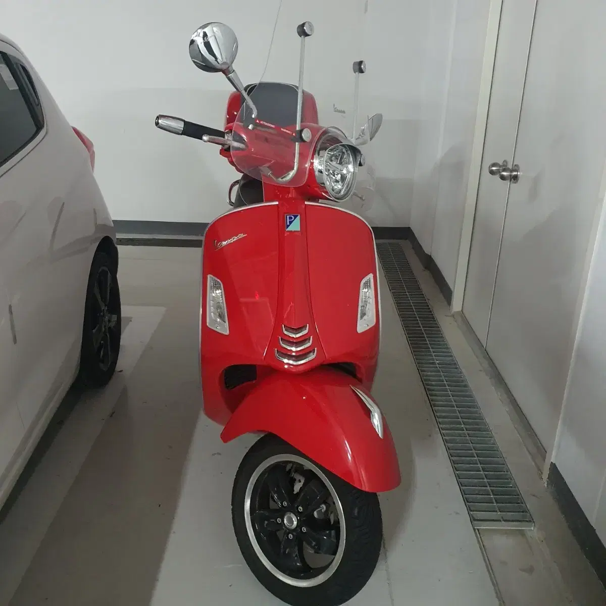 베스파 GTS125 슈퍼