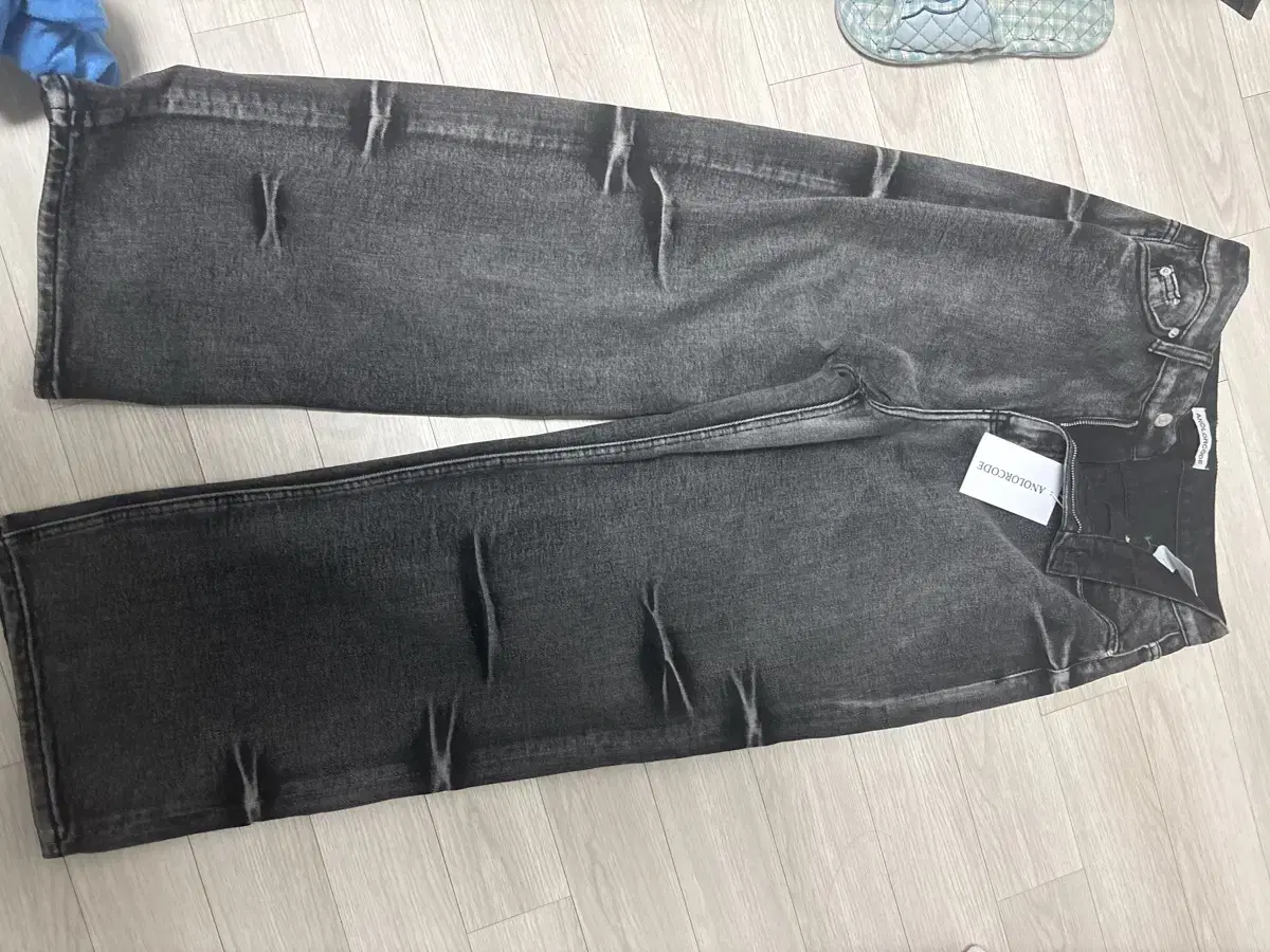 Black Jeans (Black Jeans) Wide with Half-priced Delivery