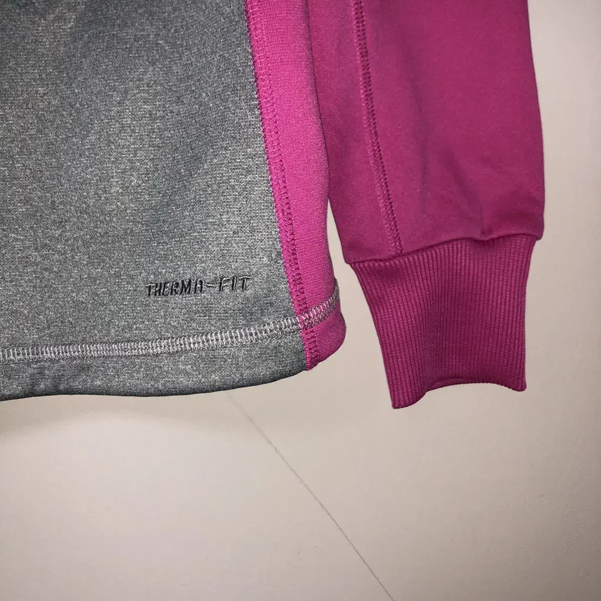 Vintage Nike pink raglan hood t