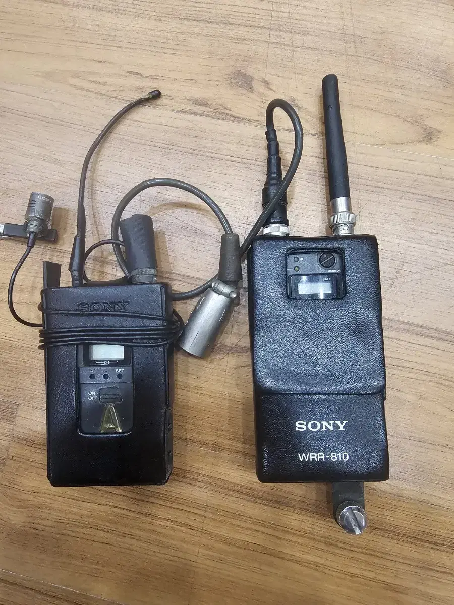 Sony lavalier microphone / SONY WRR-810