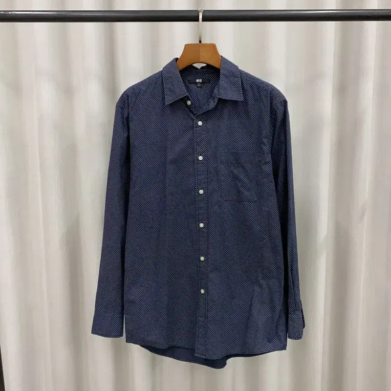 UNIQLO Dot pattern casual long-sleeved shirt 100 A07430