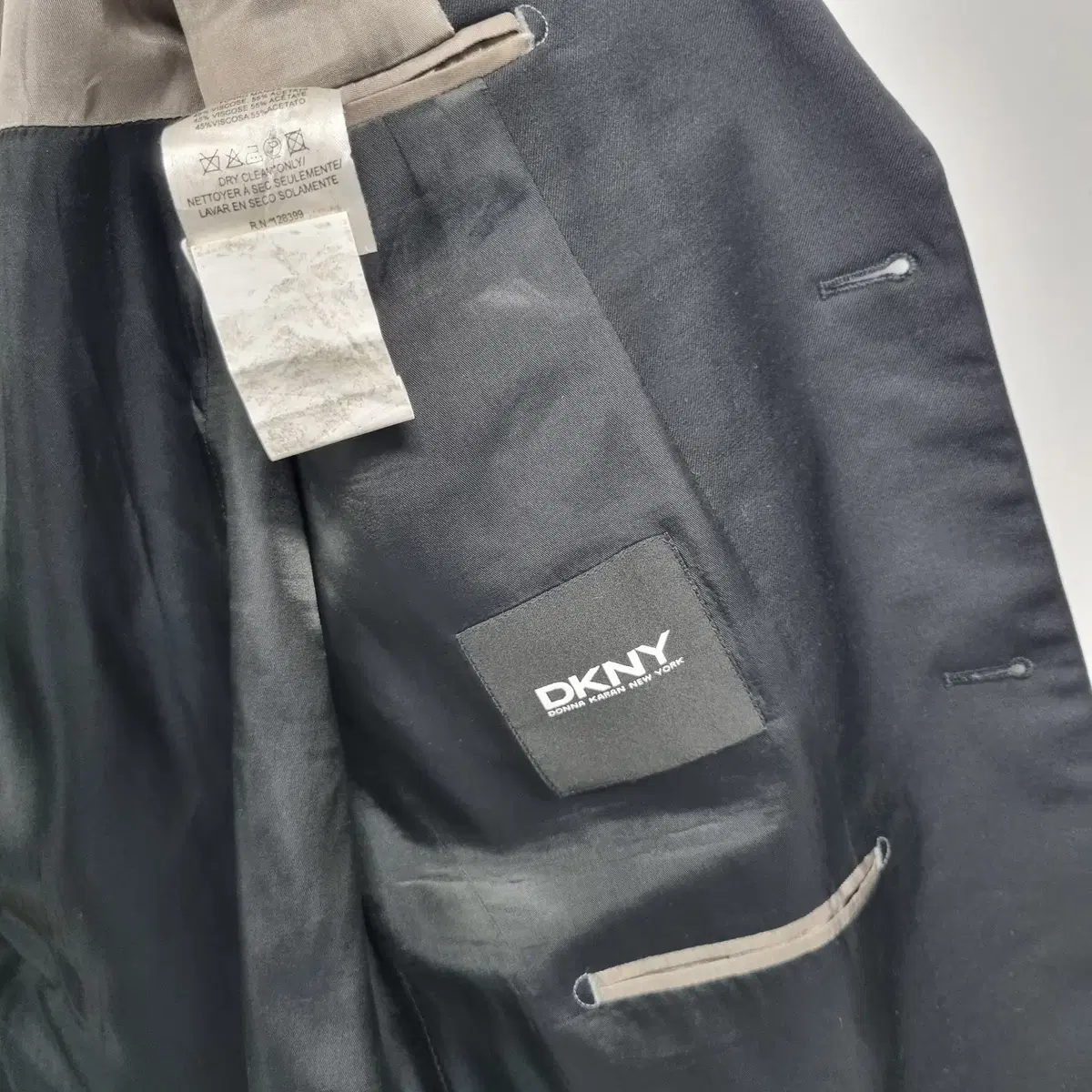 110 사이즈  DKNY 양복상의 정장상의