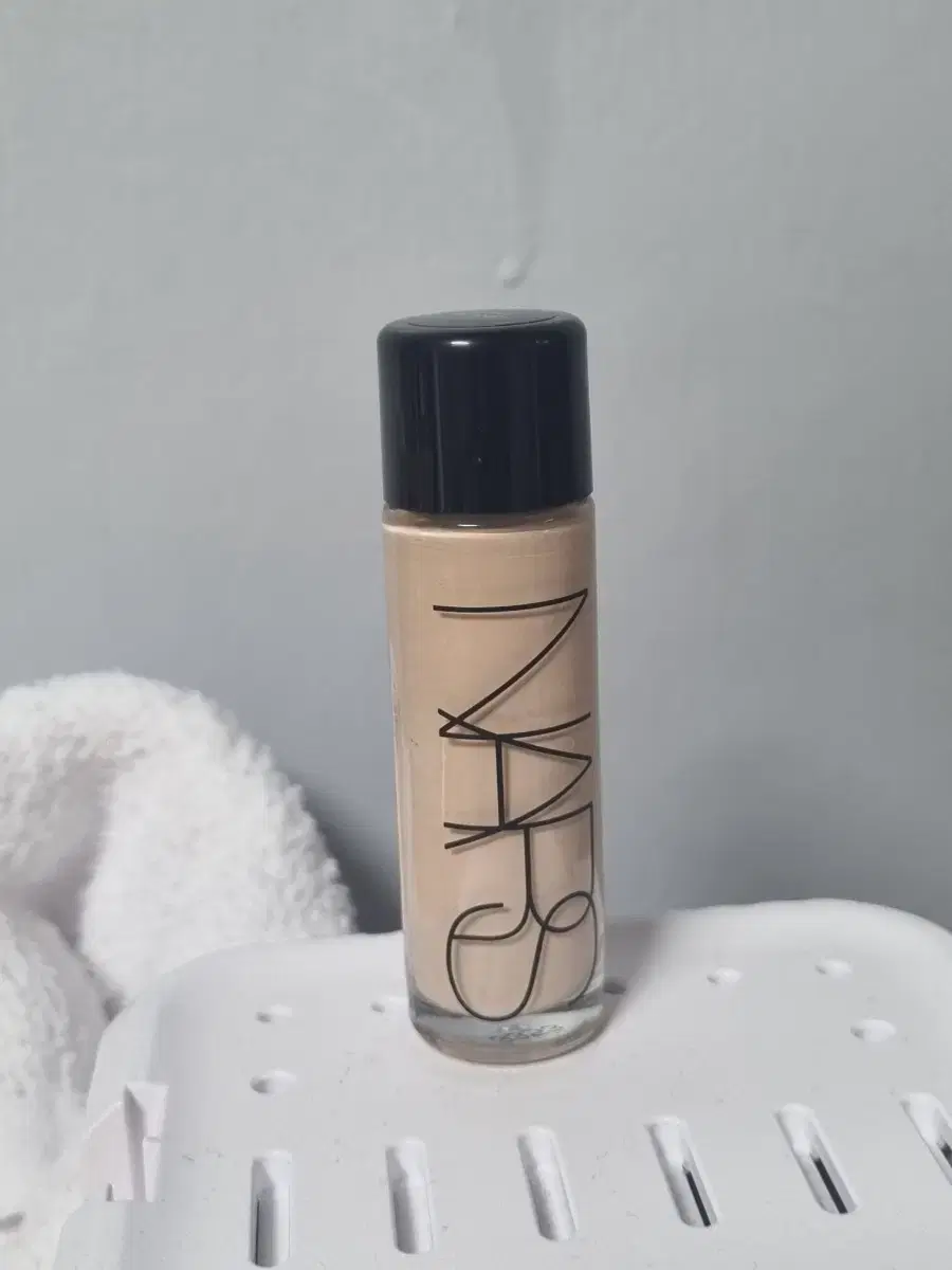 Nars Light Reflecting Foundation Montblanc Sample