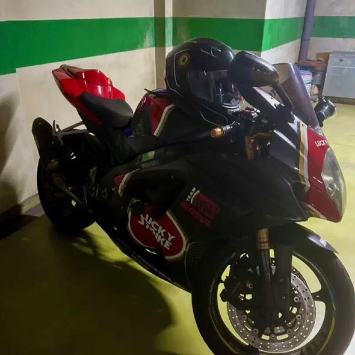 스즈끼 r1000r (요시무라 쌍발 풀배기)