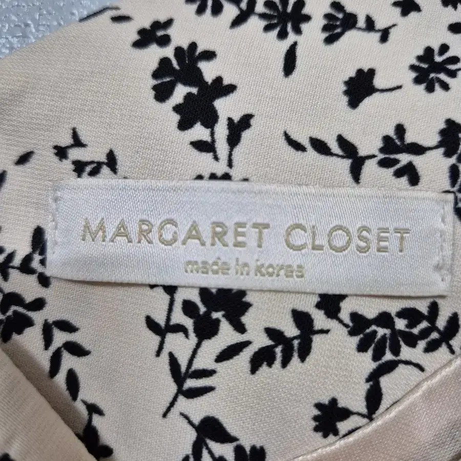 MARGARET CLOSET 잔꽃가라 롱원피스 55