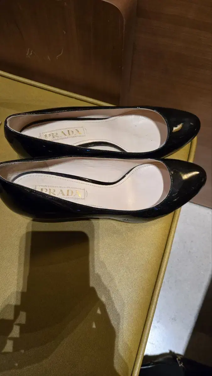 Prada Black enamel pumps shoes