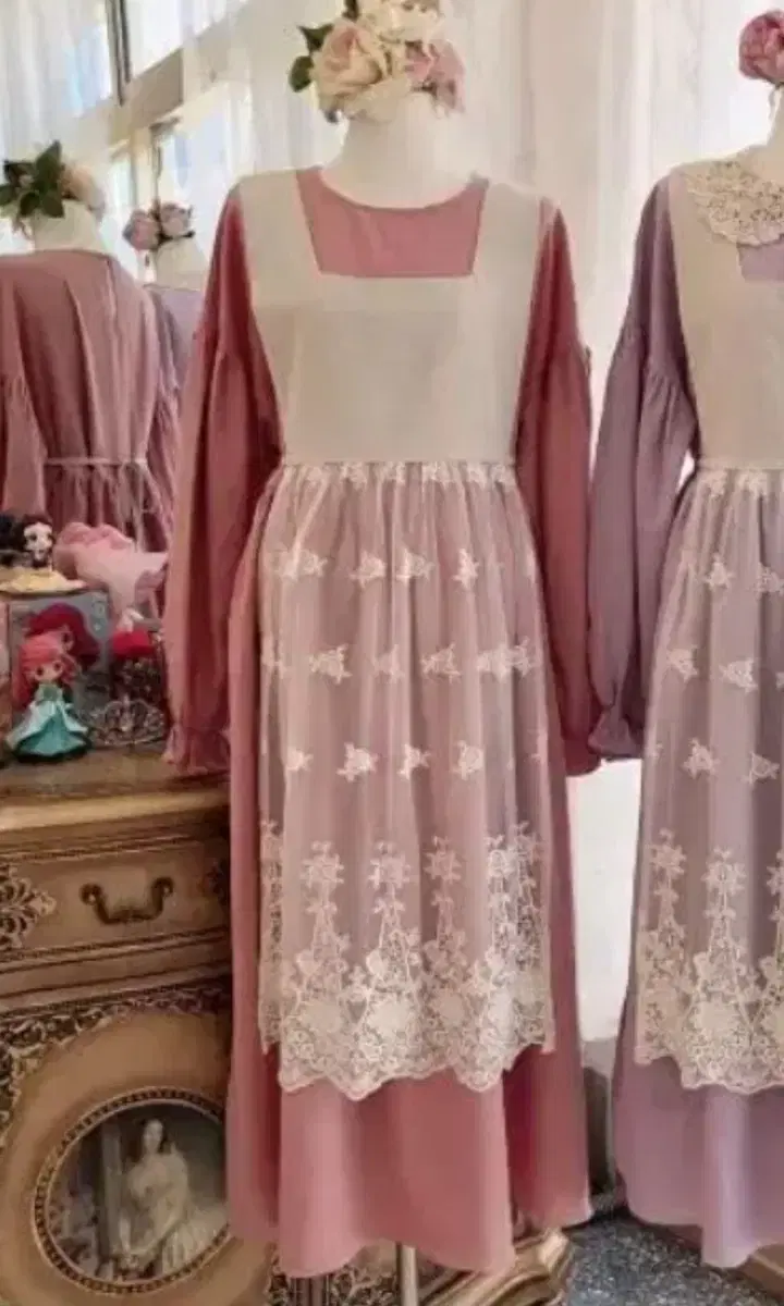 U & Jin No. 16 Dress Apron Pink Dress