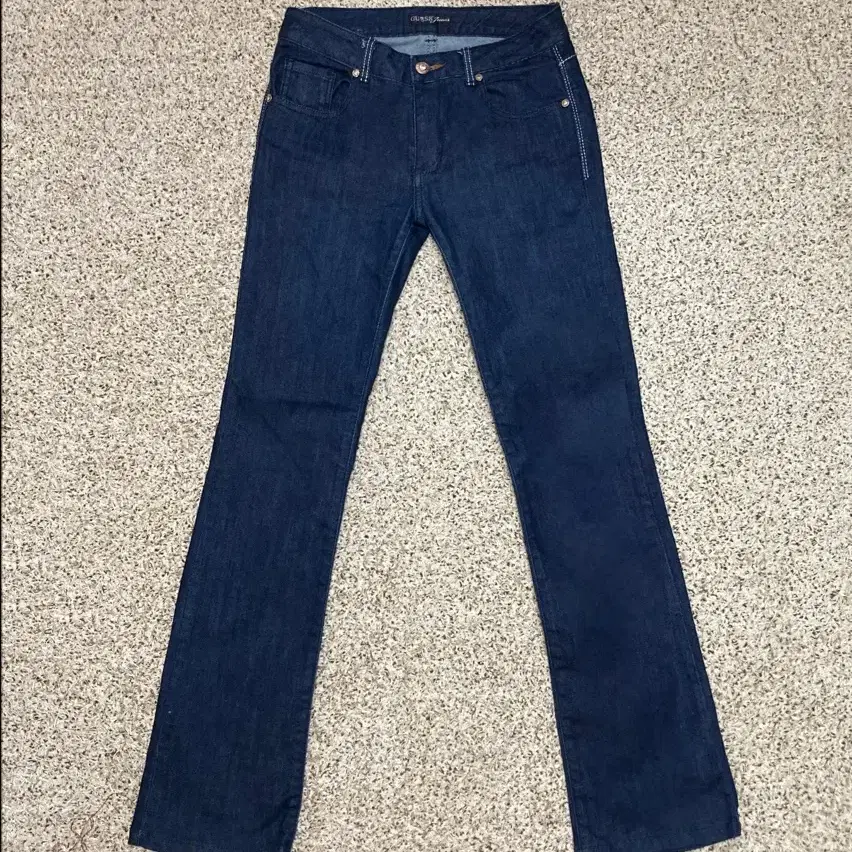 Guess denim jeans with silver logo 26