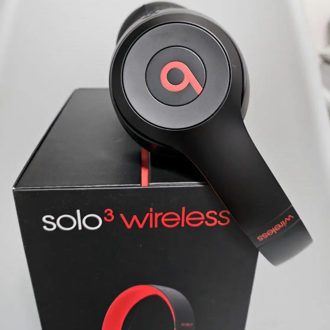 Beats Solo3 Wireless (레드블랙)