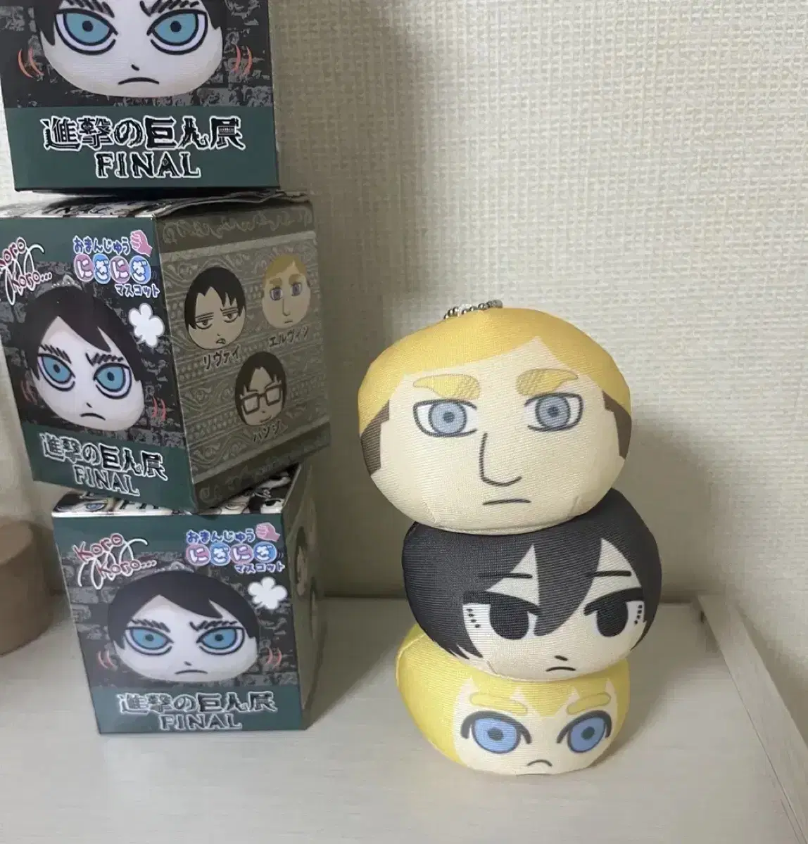 Attack on Titan Manju Elvin Mikasa Armin