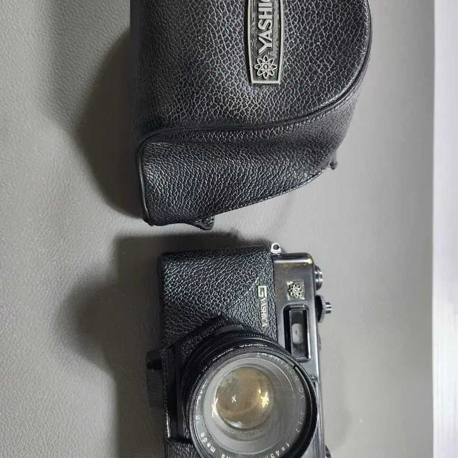 YASHICA ELECTRO 카메라