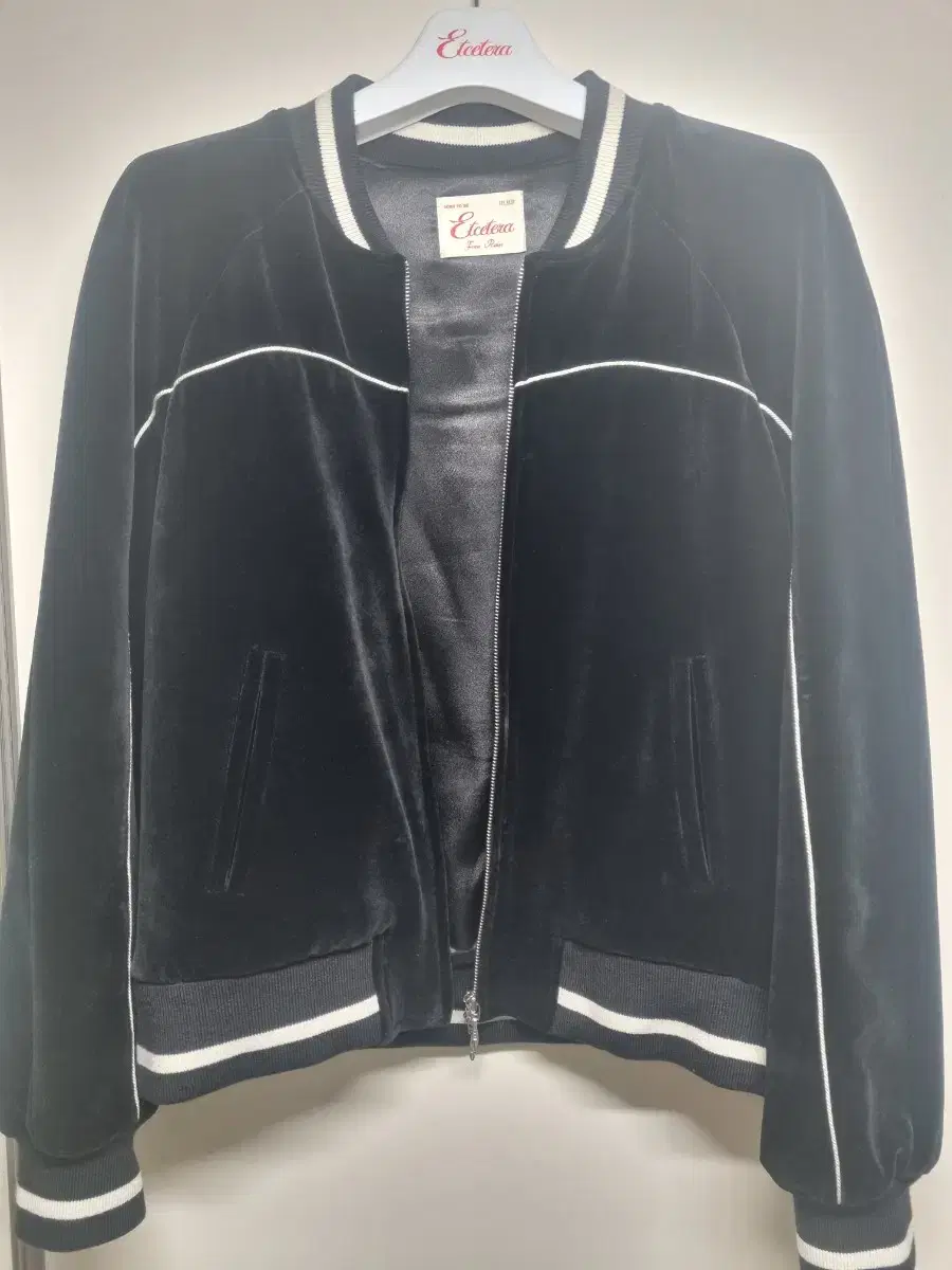 [M]ETCE VELOUR RAGLAN JACKET(벨루어 자켓)