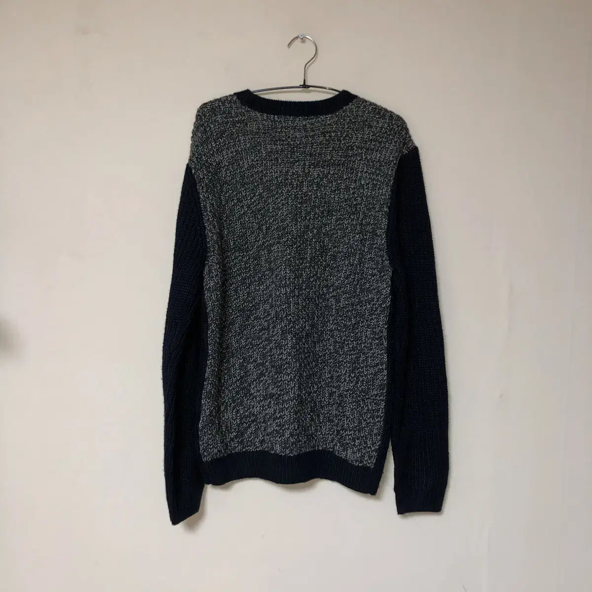 Vintage UGIZ navy knit