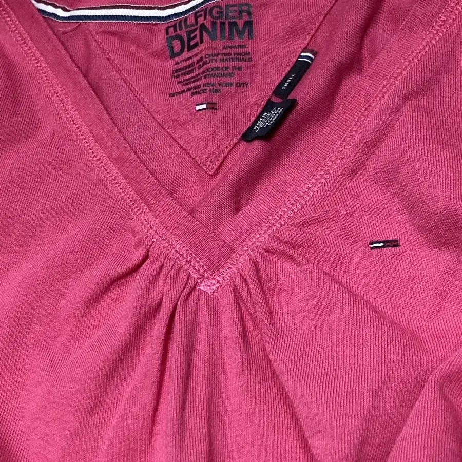 Tommy Hilfiger pink shirred T-shirt 타미