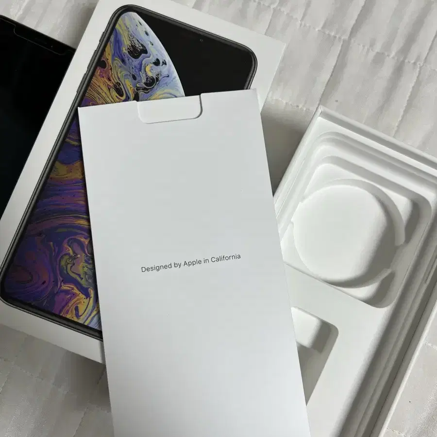 아이폰 XS MAX 실버 256gb (무음카메라)