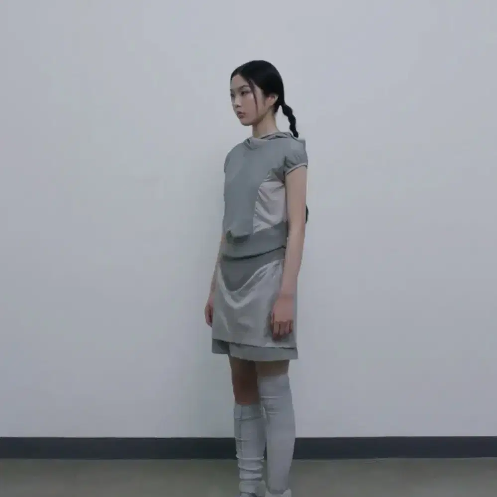 [ 오호스 ojos ] Layered Yoke Skirt / Khaki