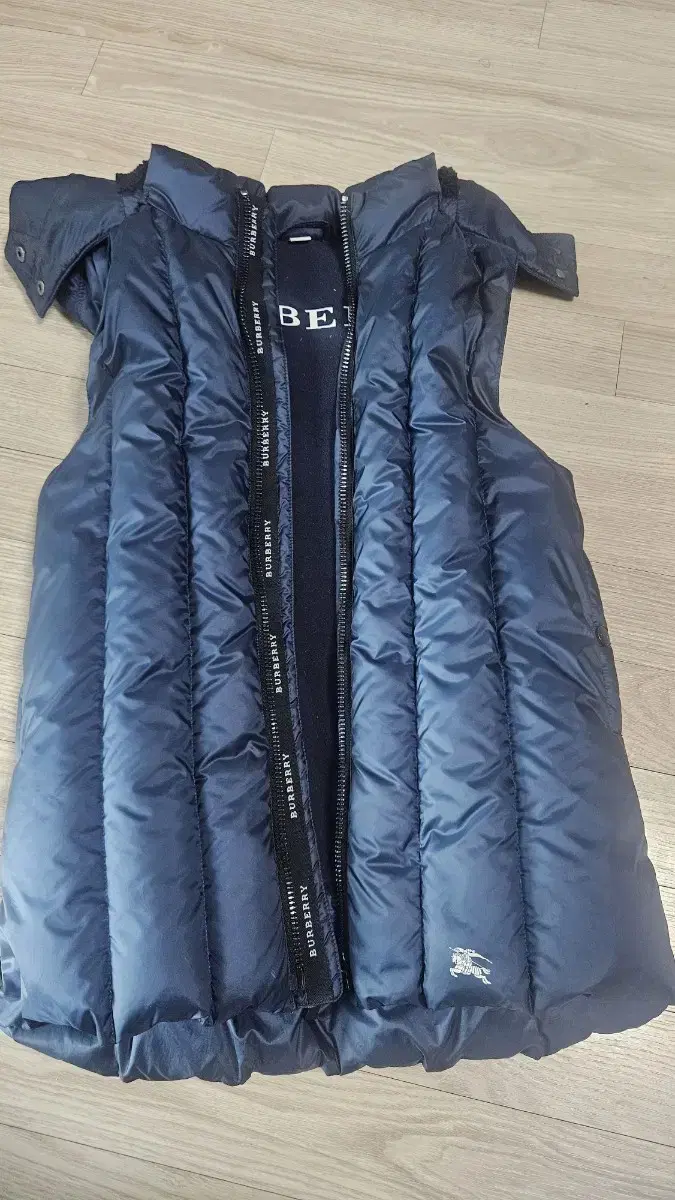 Burberry Vest14Size 44 available