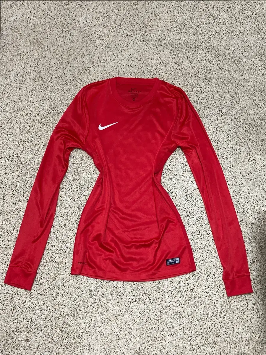 Nike Swoosh Dry-Fit long sleeve 나이키 롱슬리브